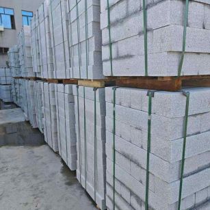 玉林芝麻白路牙石，路侧石