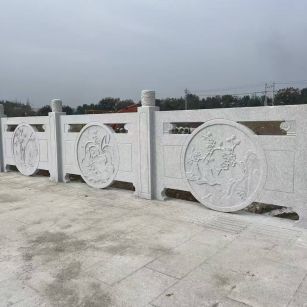 玉林芝麻白河道栏杆 石材栏杆