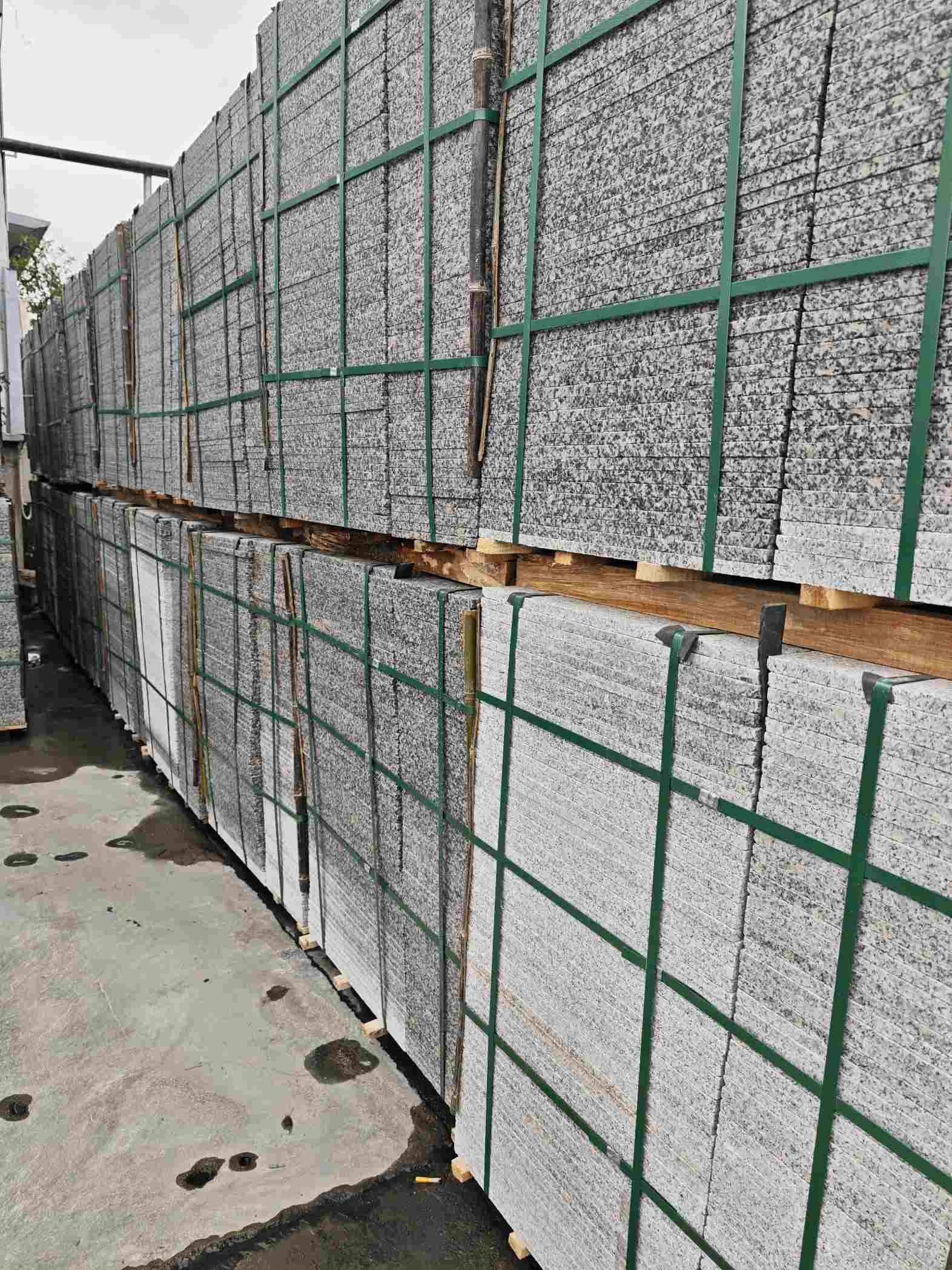 玉林芙蓉白地铺石，石材地铺石