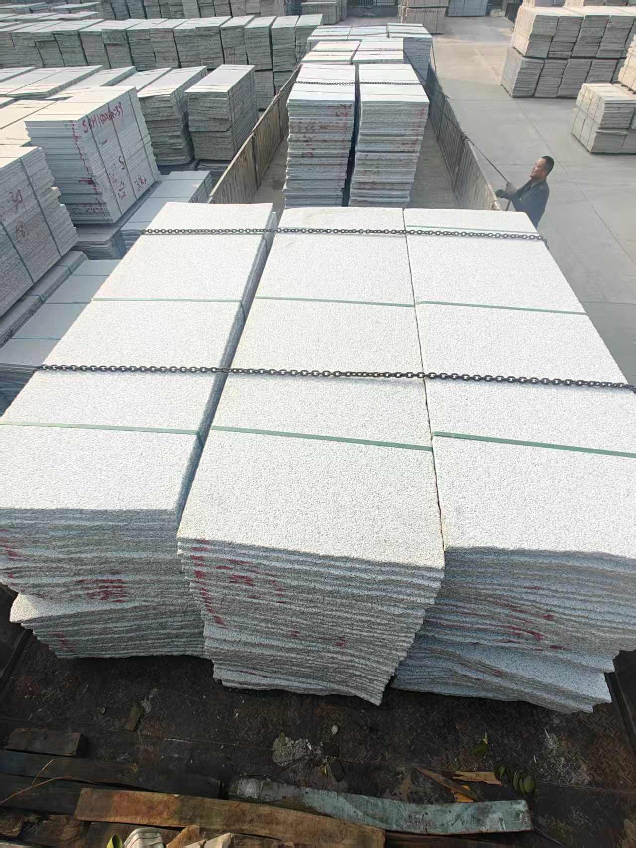 玉林芝麻白毛板，石材毛板