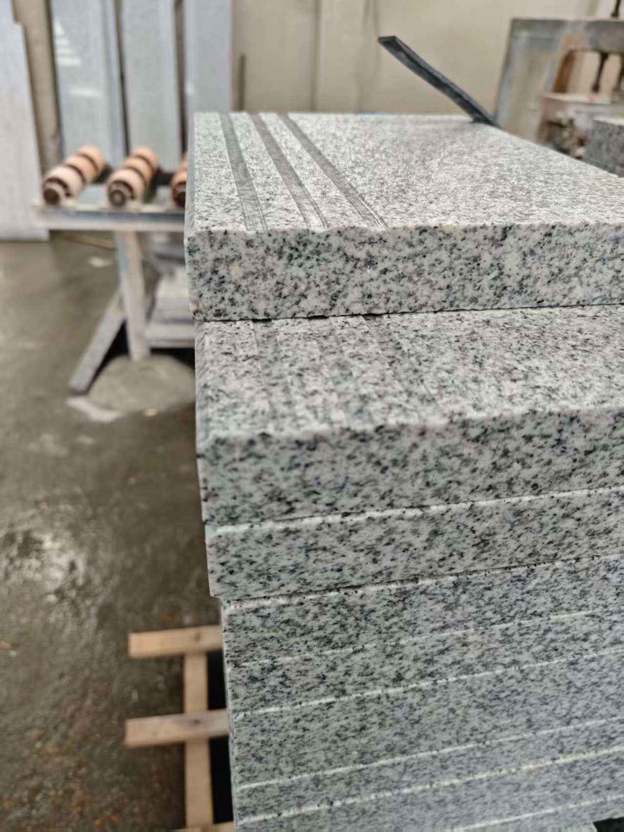 玉林芝麻白楼梯踏步