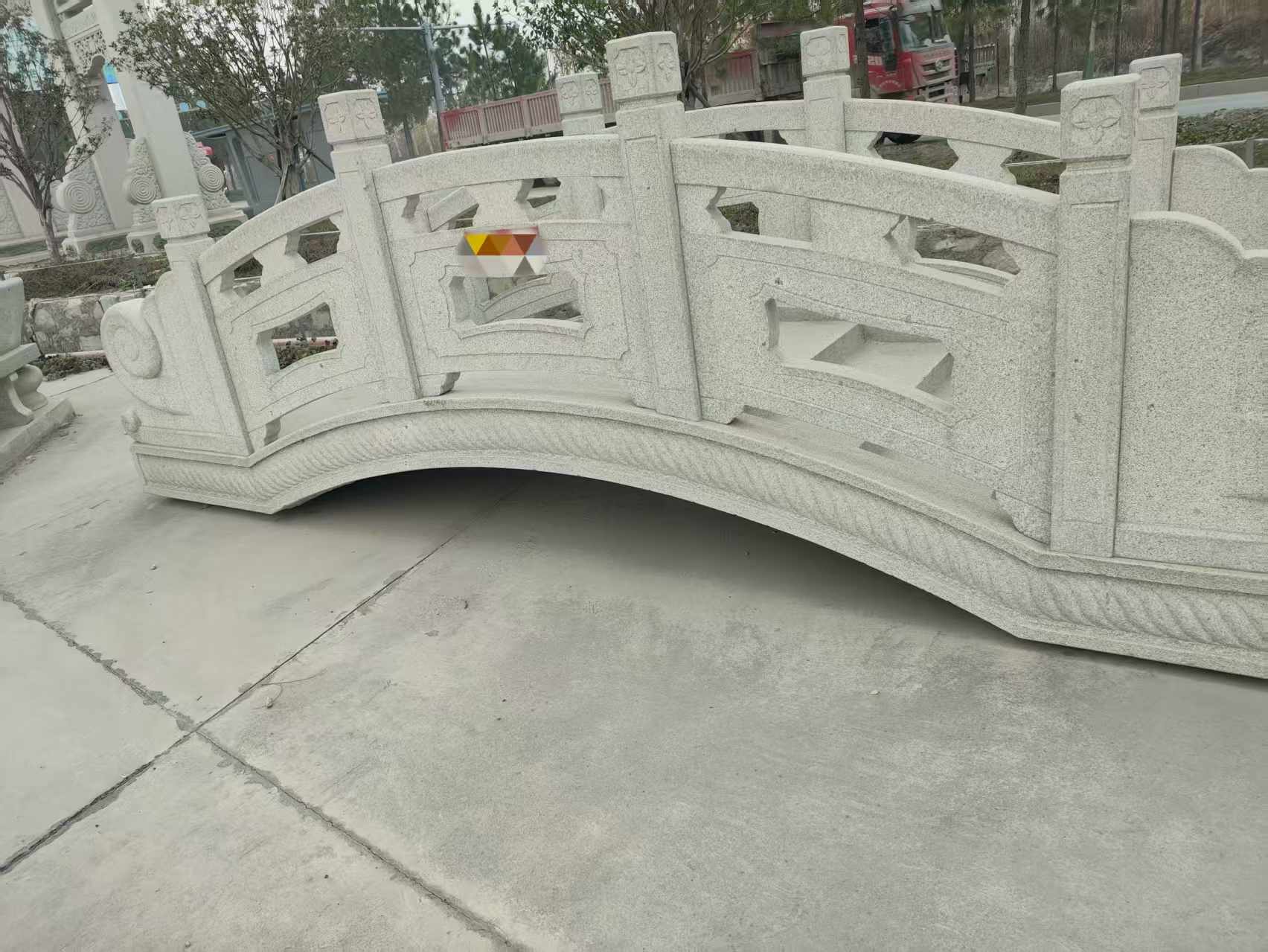 玉林芝麻白拱桥，石桥