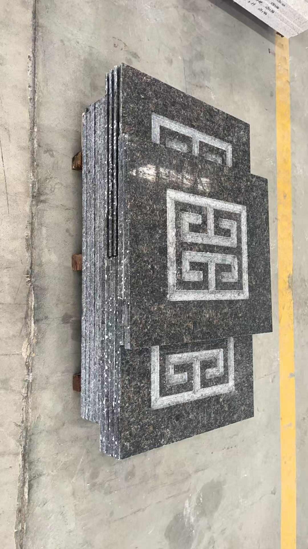 玉林英国棕回纹雕刻版