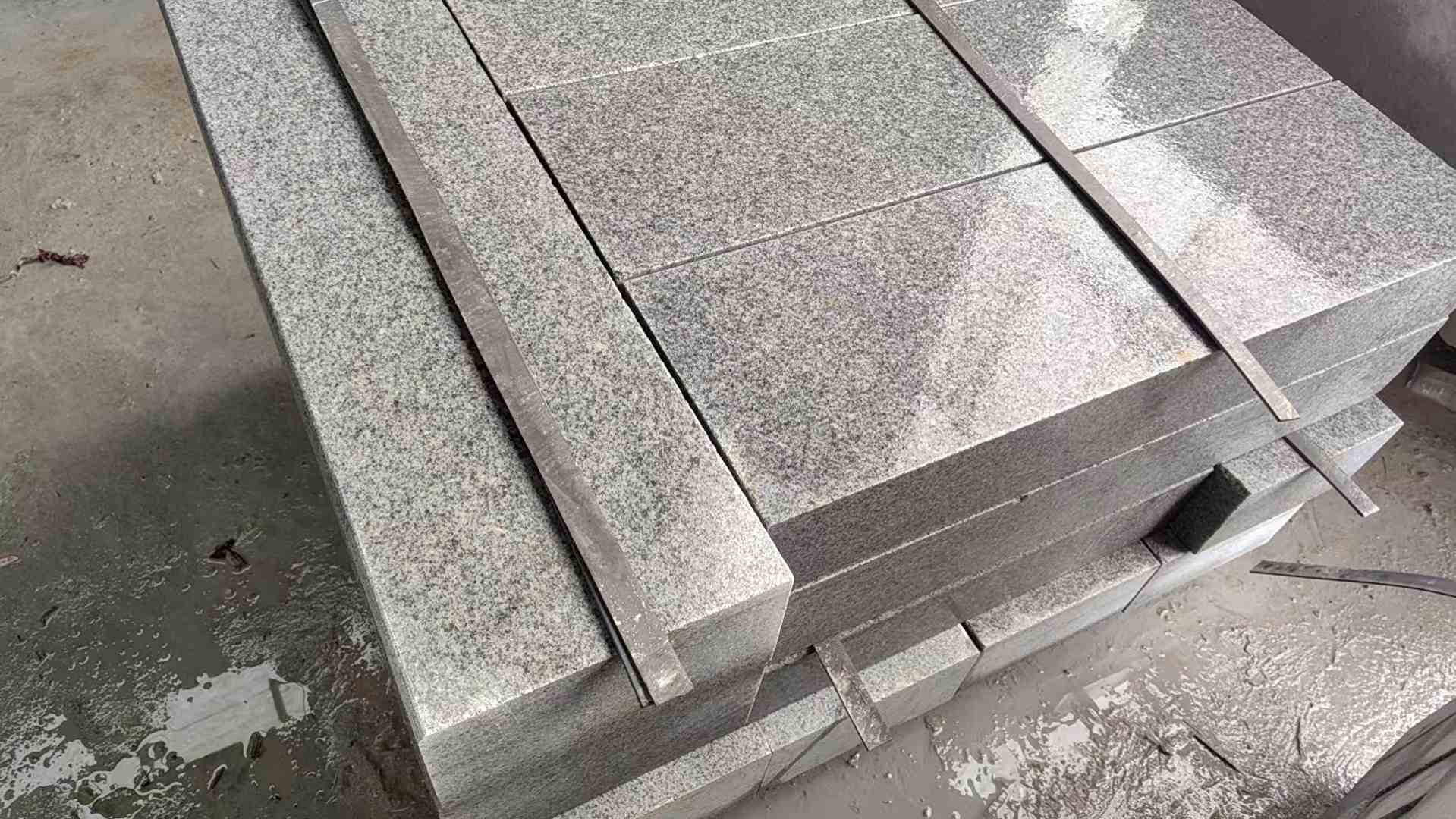 玉林芝麻灰 芝麻白 路牙石 路侧石 马路牙子